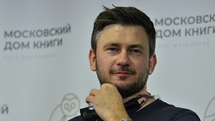 Автор, предсказавший в книге конфликт с участием России, объявлен в федеральный розыск