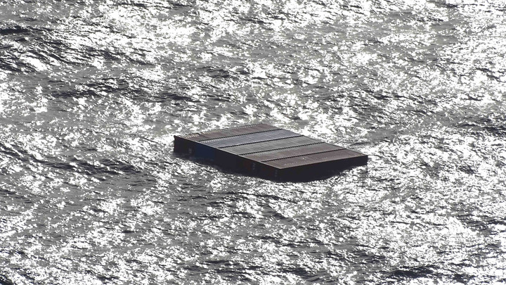 Подробности трагического крушения надувной лодки с семьями мигрантов — 31 человек погибли