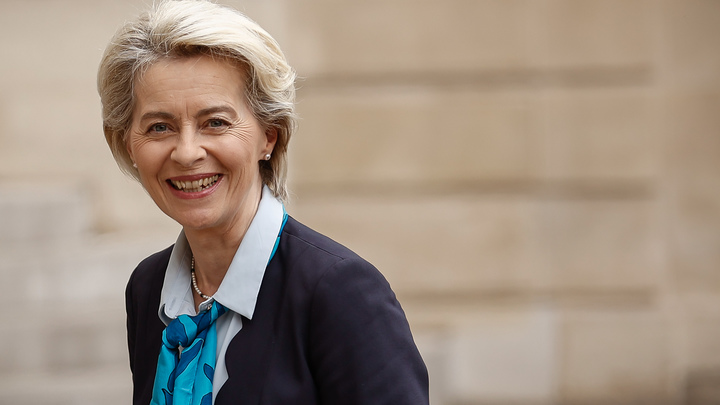 Глава ЕК может вылететь с должности за заигрывание с бунтующей Польшей