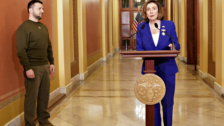 Запросы попрошайки-Зеленского журналист из США укротил одним советом: Найди