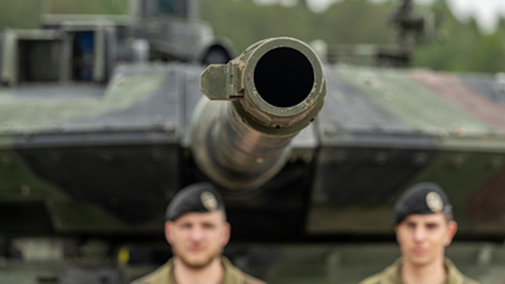 Швейцария вступает в СВО и проигрывает. Русские неистовствуют