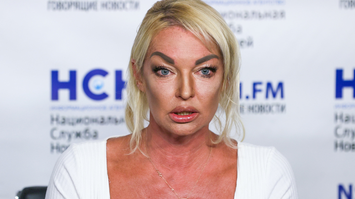 «Настю надо спасать»: почему Гордон и Кудрявцева бьют тревогу после фото Волочковой с Мальдив?