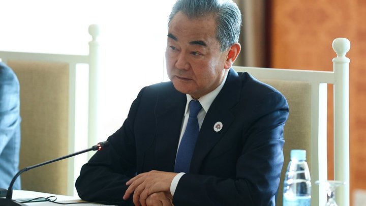 Китай признателен России за готовность мирно урегулировать конфликт на Украине