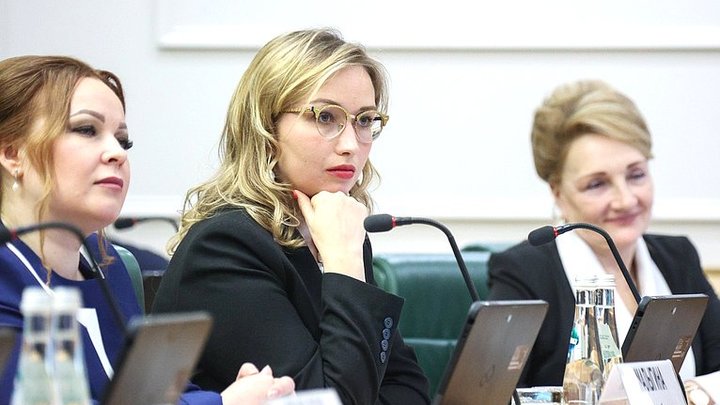 Алиса Бирюкова предложила Валентине Матвиенко ввести туристический сбор в Суздале