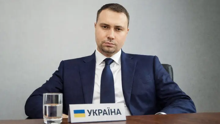 В Киеве паника: Буданов* «оказался Штирлицем» – стал говорить «словами Кремля» В Киеве паника: Буданов* «оказался Штирлицем» – стал говорить «словами Кремля»