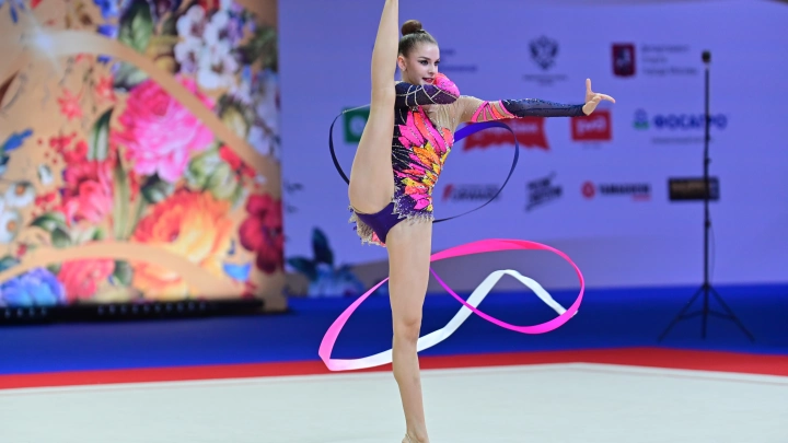 Гимнасты и арбитры из России примут участие в международных стартах