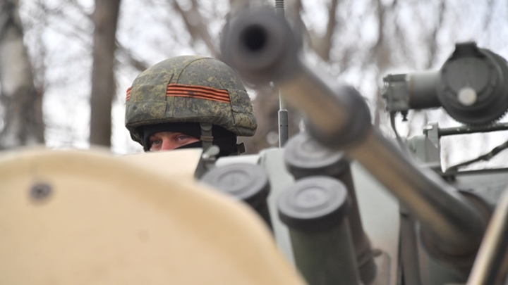 В Госдуму внесен законопроект о поэтапном повышении призывного возраста до 21 года