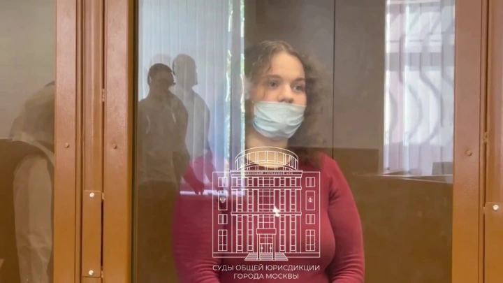 «Еду грохнуть бабку»: студентке дали 12,5 года за попытку убийства москвички