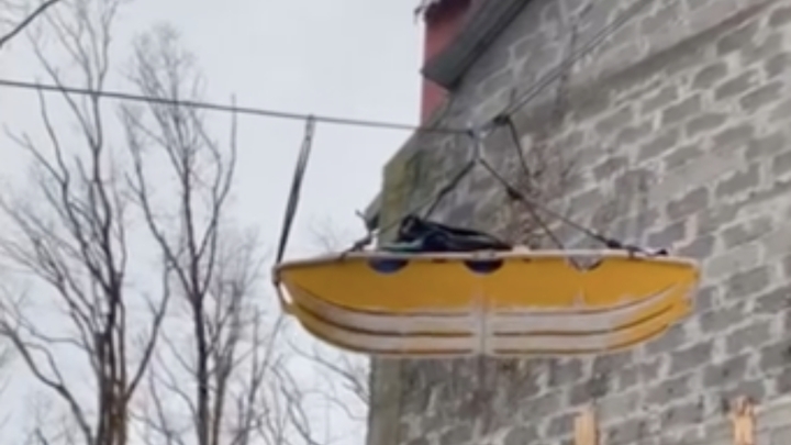 В Сочи приезжий очнулся на третьем этаже недостроя без лестниц после ночного кутежа