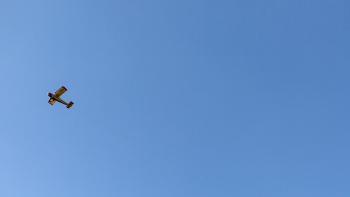 Загадочный самолёт насторожил жителей Нижнего Тагила: Кружил в районе аэродрома и завода - проводится проверка