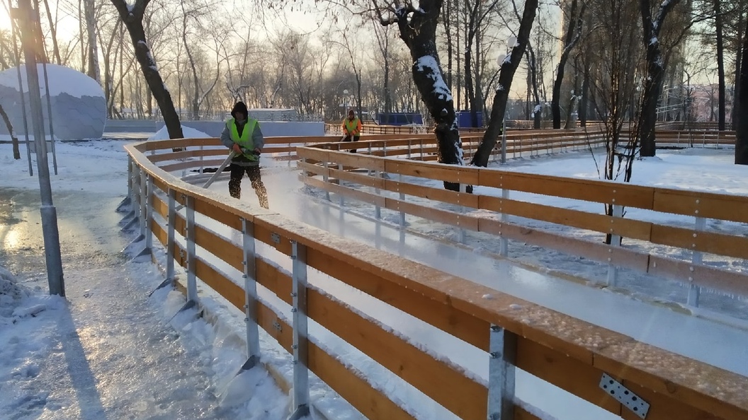 Катков челябинск. Каток Терешковой Челябинск. Снег в Челябинске. Закрытый каток в Челябинске. Закрытые катки в Челябинске.