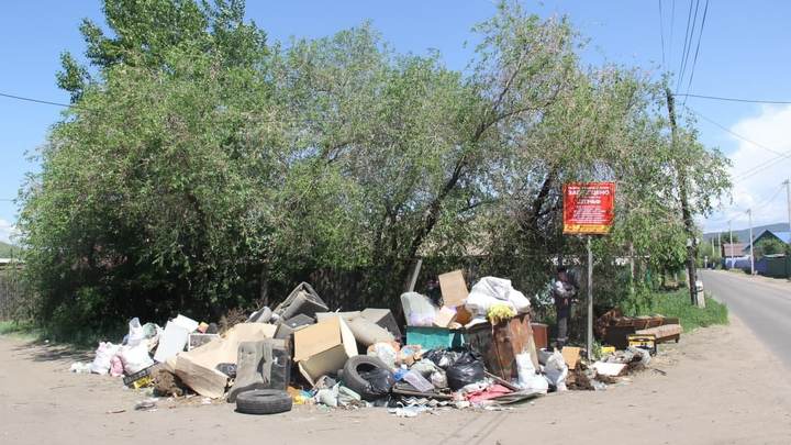 Администрация Читы сняла ролик о бездействии мусорного оператора Олерон+