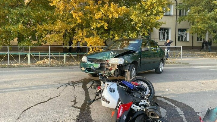 В Ростовской области в серьезной аварии пострадал мотоциклист-подросток