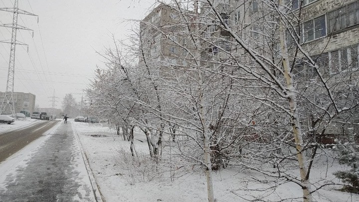 Владимирцев предупредили о гололедице на дорогах во второй половине дня 12 ноября