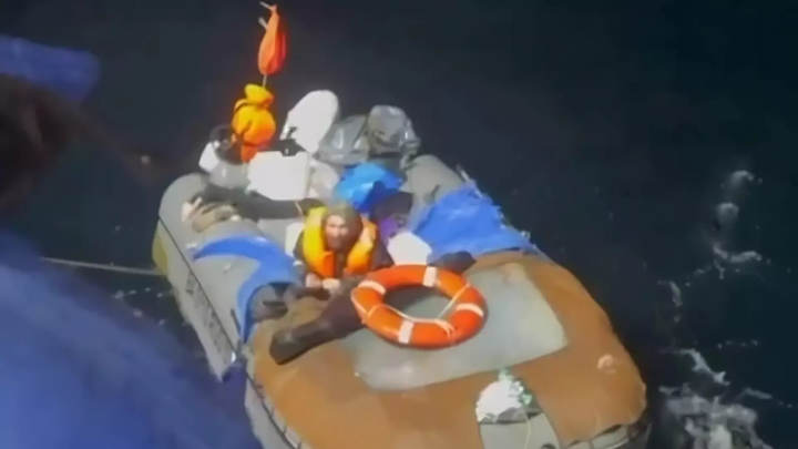 «С Божьей помощью». Дрейфовавший в Охотском море рассказал, как выжил