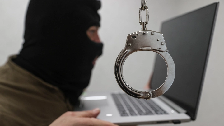 Челябинцу дали срок за призывы к экстремизму в интернете