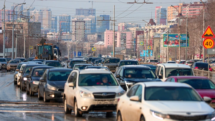 Краснодар парализован из-за 10-балльных многокилометровых пробок: где фиксируются заторы