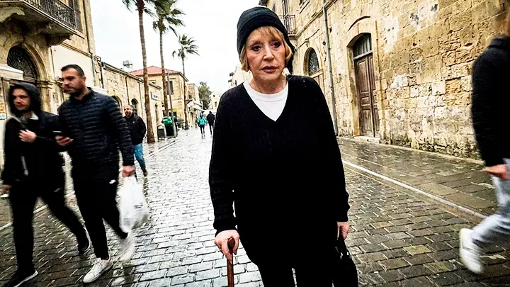 Вот я есть – вот меня нет: Галкин* сбежал на заработки, Пугачёва вмиг сгорбилась – ни дома, ни Родины