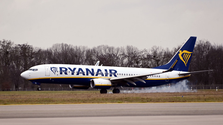 Исчезнувший после инцидента с самолётом Ryanair авиадиспетчер сбежал в Польшу и дал показания