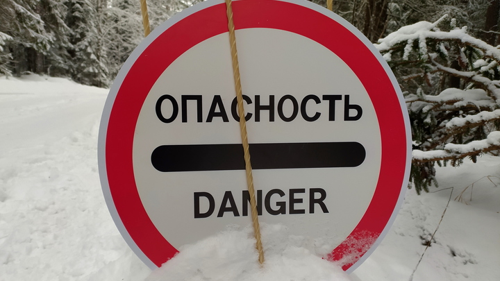 В Дагестане случился обвал - перекрыта трасса. На место перебросили спецтехнику