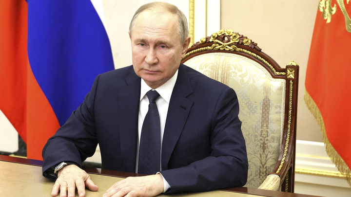 Потрясает жестокость и цинизм: Путин выразил соболезнование Ирану в связи с терактом