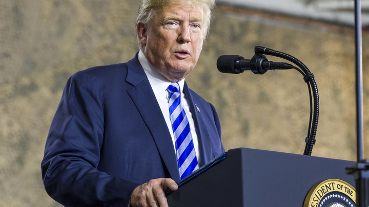 Семья умершего Маккейна не хочет видеть Дональда Трампа на похоронах – CNN