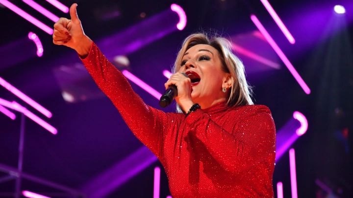 Буланова довела Пахмутову до слёз на своём сольнике. Зал не выдержал и встал