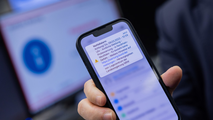 Теперь без iPhone: В администрации президента телефонные изменения
