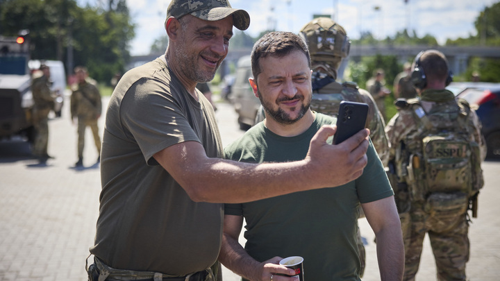 Зеленский получил публичную оплеуху. Потом просто отметелят