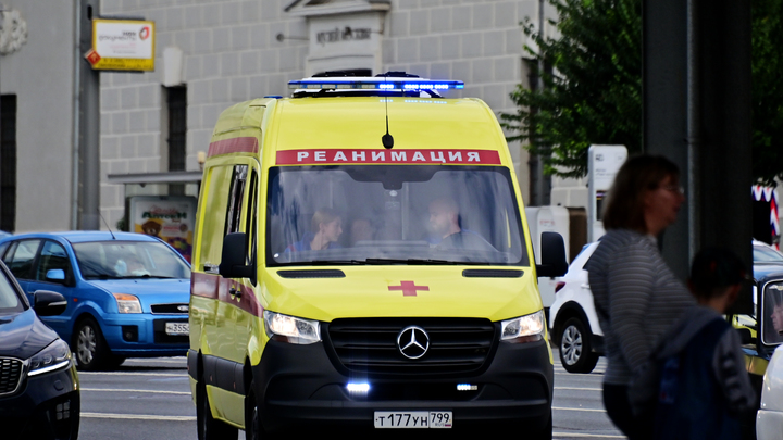 Пять женщин доставлены в больницу после ДТП с рейсовым автобусом в Удмуртии