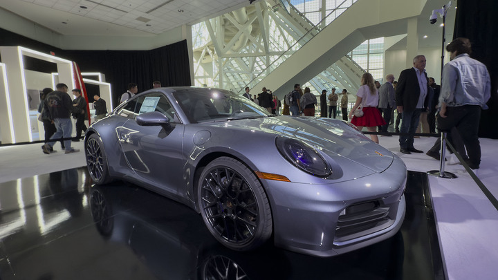 Porsche за 79 млн рублей стал самым дорогим купленным люксовым авто в Новосибирской области в 2024 году