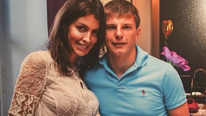 «Аферистка! Забрала у сына миллион долларов». Мать Аршавина впервые про конфликт сына с бывшей женой