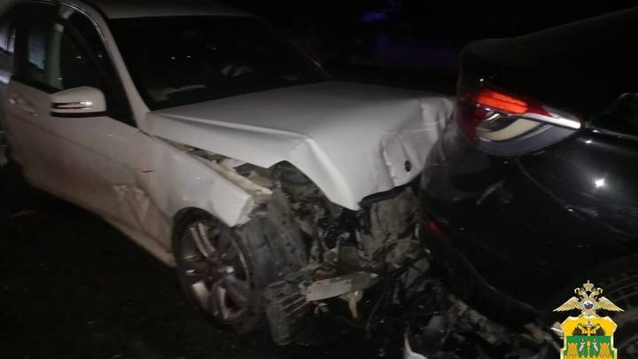 На Кубани с интервалом в полчаса произошло два массовых ДТП с трагическим исходом