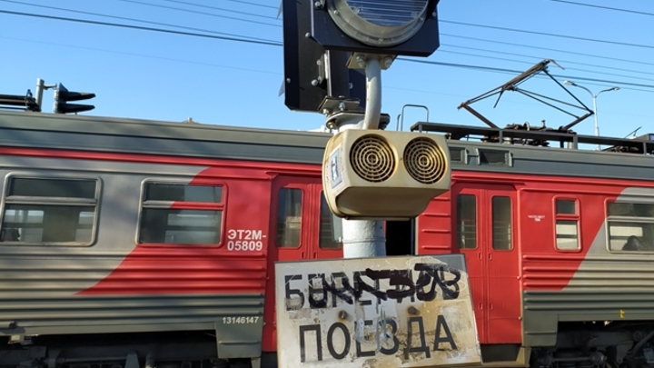 Жители Кемерова пожаловались на огромные пробки из-за неисправного светофора