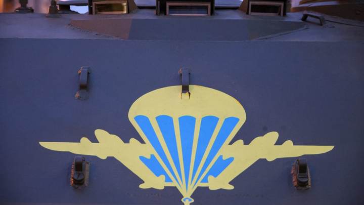 Минобороны показало кадры отражения атаки 25 бронемашин ВСУ