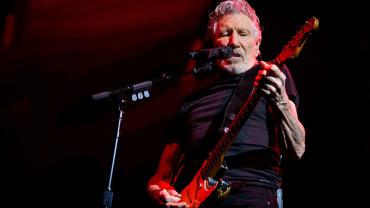 Власти Германии отменили концерт Уотерса по политическим причинам. Музыкант будет судиться