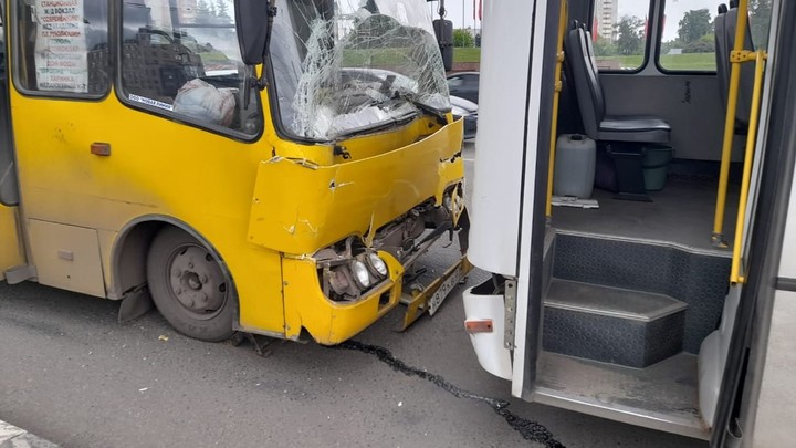Движение в центре Иванова 8 июня парализовали два ДТП