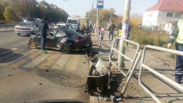 В Челябинске на пешеходном переходе столкнулись два автомобиля
