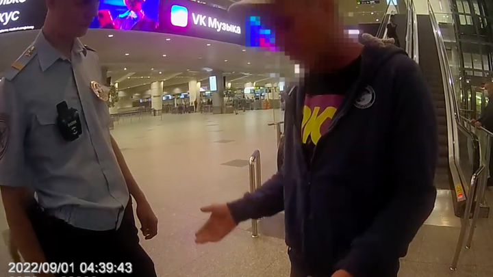 На туриста, пошутившего о бомбе в рюкзаке при вылете в Сочи, могут завести дело