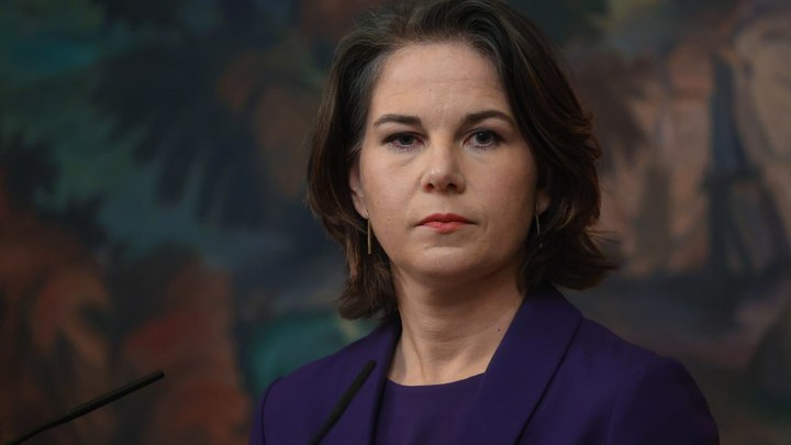 Бербок сделала Кремлю подарок своим заявлением о войне с Россией – Focus