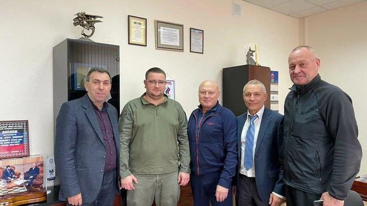 Мастер боевых искусств из Свердловской области получил медаль в ДНР