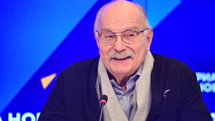 Автопарк юбиляра: на каких машинах ездил Никита Михалков