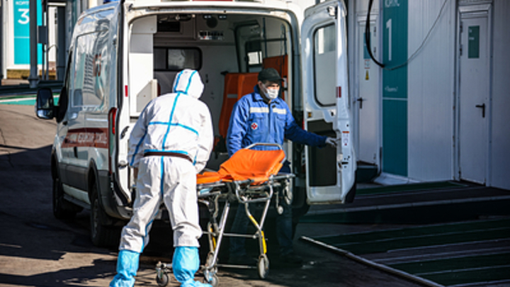 У людей было много сомнений, но: В Москве вакцинацию прошли миллион человек