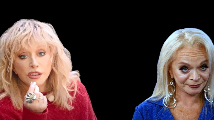 На голубых огоньках досталось забытой Пугачёвой и обезображенной Долиной. Мнение зрителей