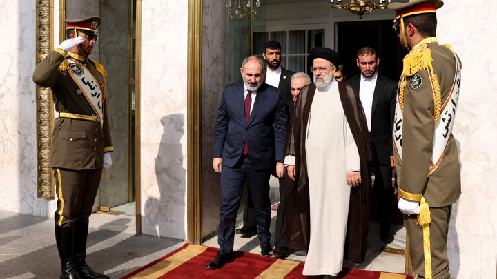 Пашиняну знатно прилетело от главы Ирана: Тайна армянского премьера раскрыта