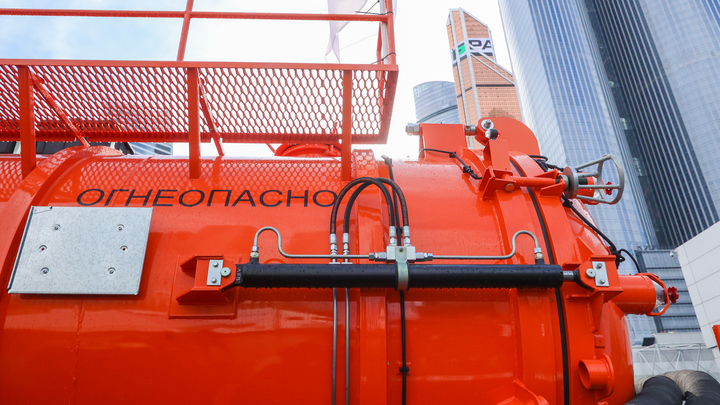 Запрет на транзит русской нефти: Еврокомиссия пошла против своих ради Украины