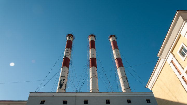 В ночь на 25 марта в приграничном регионе России вспыхнула Новочеркасская ГРЭС