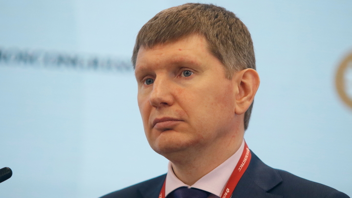В Свердловскую область прилетел министр экономического развития России Максим Решетников