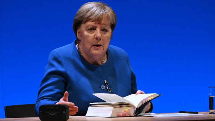 Нарциссичный, несдержанный, развяжет войну ради амбиций: Меркель выдала базу о Зеленском