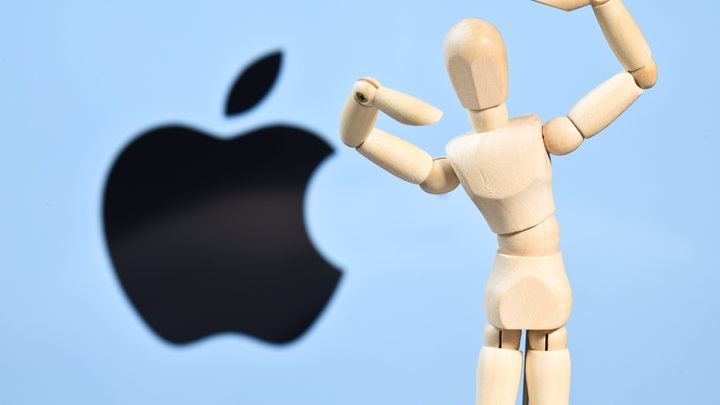 Apple показала миру сверхлегкий и ультратонкий ноутбук с дисплеем в 4 миллиона пикселей